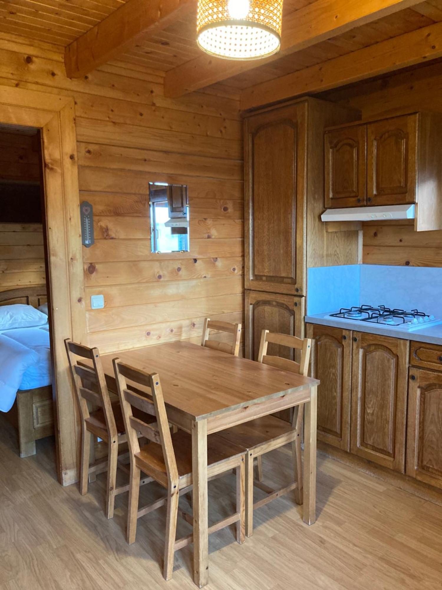 Camping-chalets La Faviere 2*