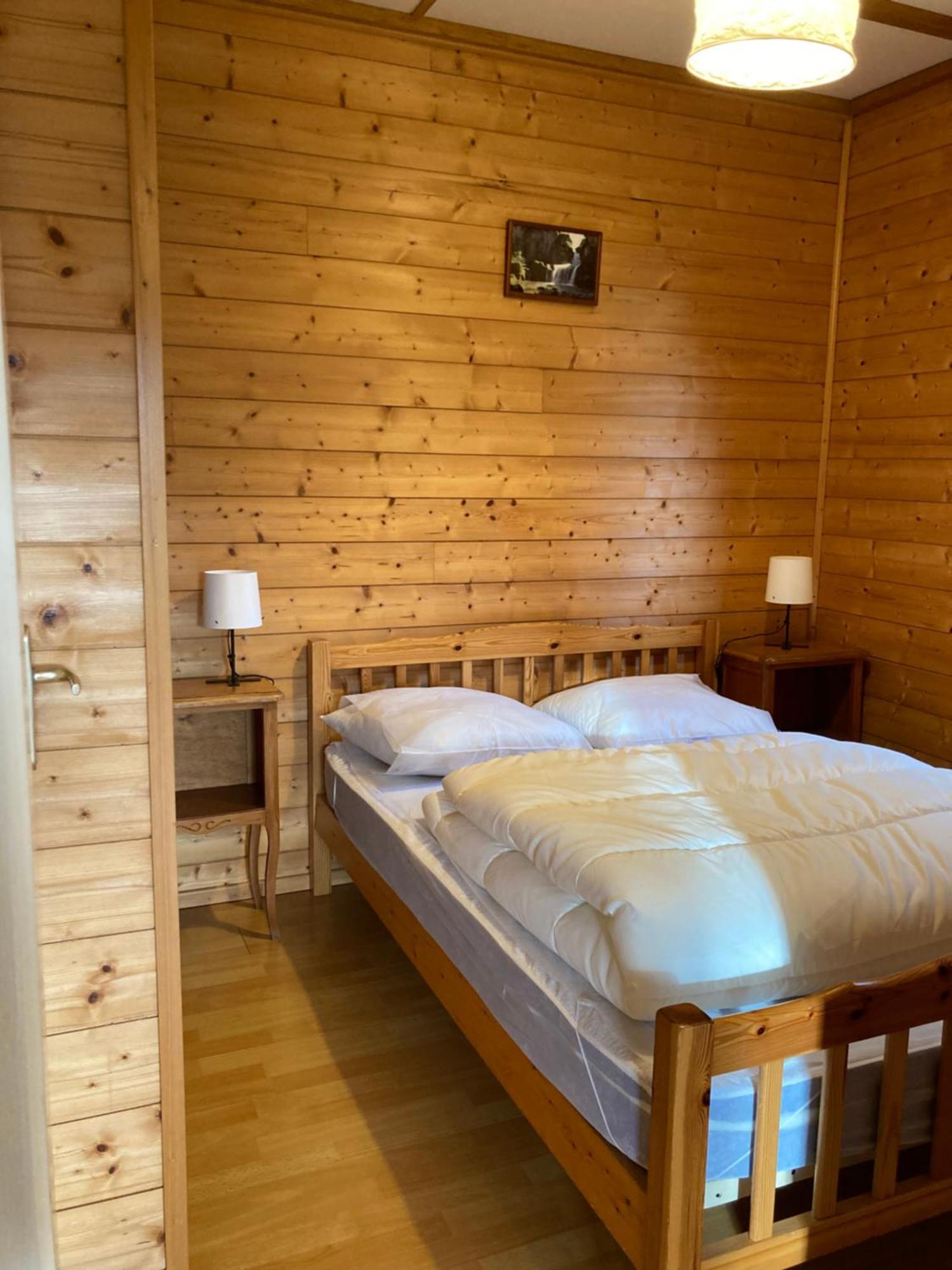 Camping-chalets La Faviere 2* Lac des Rouges Truites