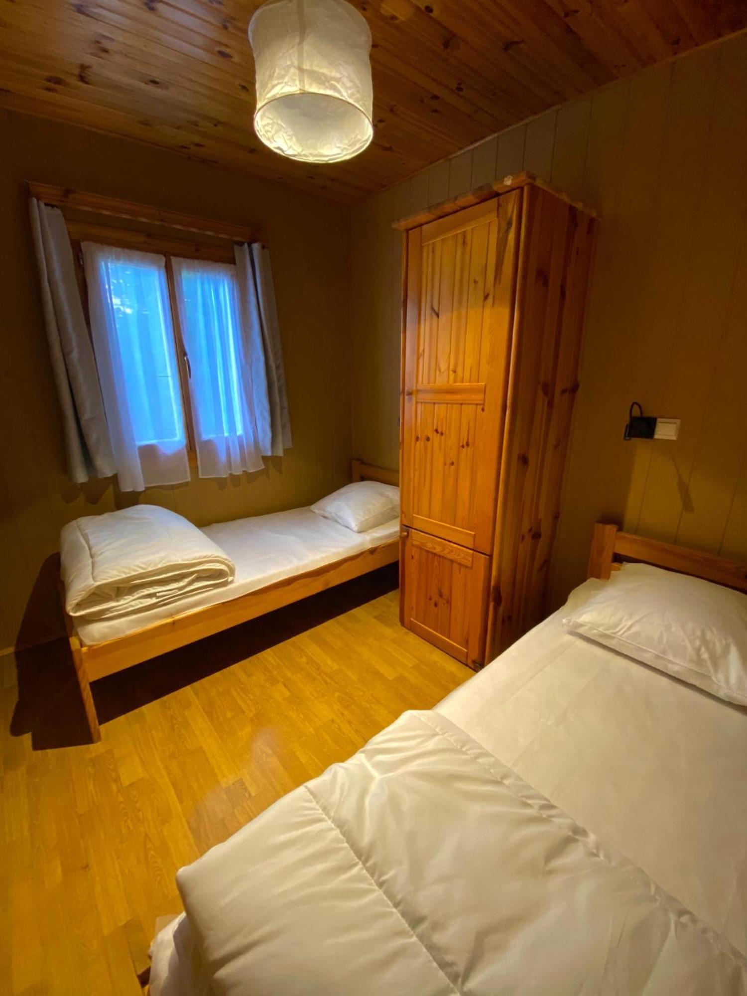 Camping-chalets La Faviere Campsite