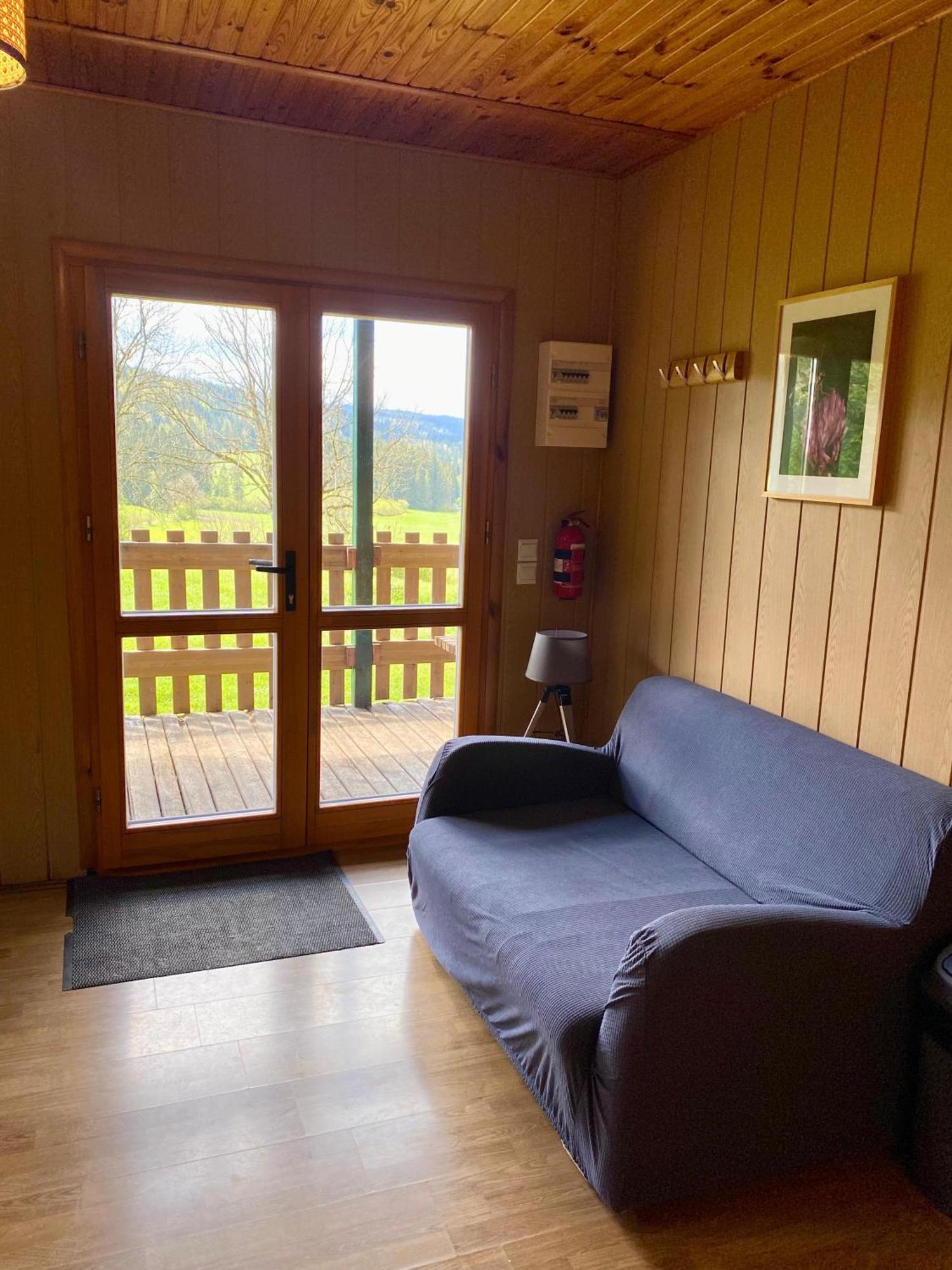 Camping Camping-chalets La Faviere Lac des Rouges Truites