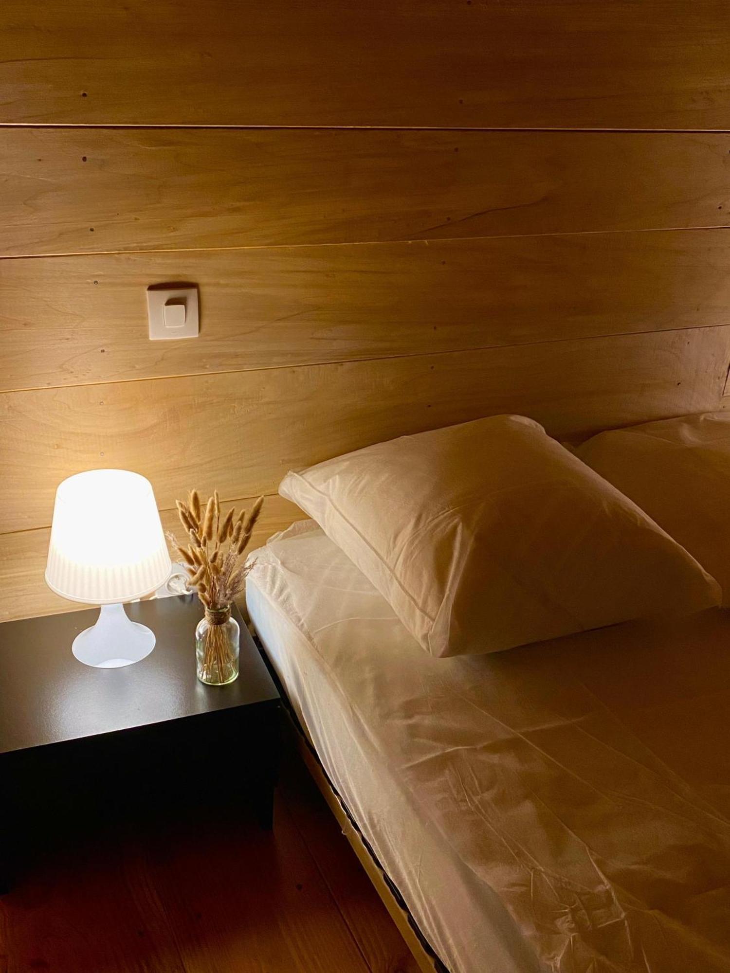 Camping-chalets La Faviere Campsite Lac des Rouges Truites